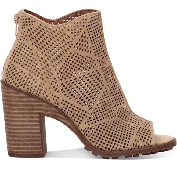 Like New!! Lucky Vacob Suede Perforated booties - Picture 1 of 4